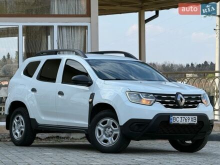 Белый Рено Дастер, объемом двигателя 1.46 л и пробегом 167 тыс. км за 11650 $, фото 1 на Automoto.ua