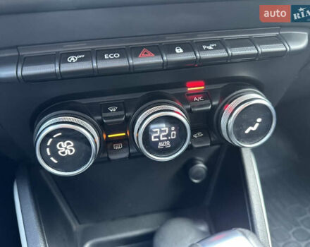 Белый Рено Дастер, объемом двигателя 1.5 л и пробегом 191 тыс. км за 15800 $, фото 1 на Automoto.ua