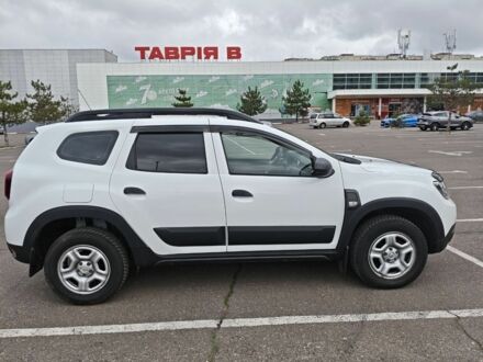 Белый Рено Дастер, объемом двигателя 0 л и пробегом 63 тыс. км за 17680 $, фото 1 на Automoto.ua