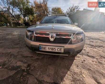 Бежевый Рено Дастер, объемом двигателя 1.6 л и пробегом 120 тыс. км за 8000 $, фото 5 на Automoto.ua