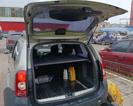 Бежевий Рено Дастер, об'ємом двигуна 1.6 л та пробігом 66 тис. км за 10000 $, фото 14 на Automoto.ua