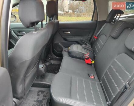 Бежевий Рено Дастер, об'ємом двигуна 1.46 л та пробігом 75 тис. км за 23800 $, фото 18 на Automoto.ua