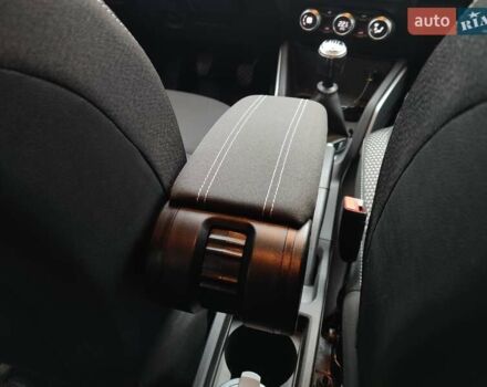 Бежевий Рено Дастер, об'ємом двигуна 1.46 л та пробігом 75 тис. км за 23800 $, фото 33 на Automoto.ua