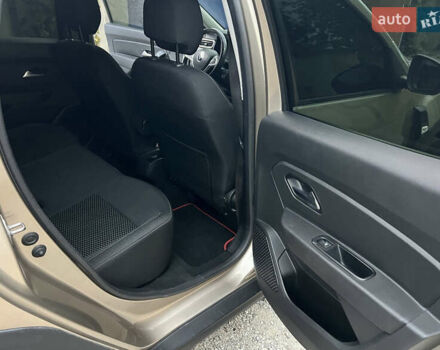 Бежевый Рено Дастер, объемом двигателя 1.5 л и пробегом 188 тыс. км за 15500 $, фото 15 на Automoto.ua