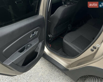 Бежевый Рено Дастер, объемом двигателя 1.5 л и пробегом 188 тыс. км за 15500 $, фото 14 на Automoto.ua