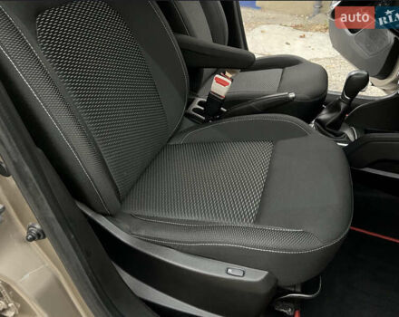 Бежевый Рено Дастер, объемом двигателя 1.5 л и пробегом 188 тыс. км за 15500 $, фото 16 на Automoto.ua