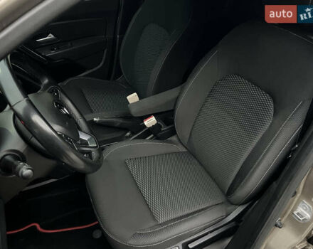 Бежевый Рено Дастер, объемом двигателя 1.5 л и пробегом 188 тыс. км за 15500 $, фото 11 на Automoto.ua