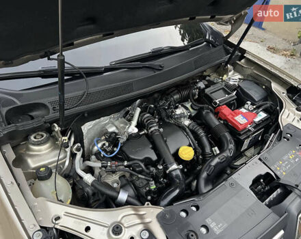 Бежевый Рено Дастер, объемом двигателя 1.5 л и пробегом 188 тыс. км за 15500 $, фото 21 на Automoto.ua