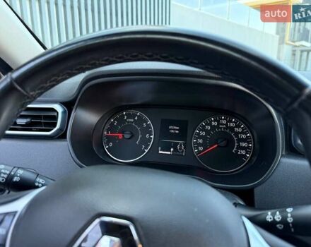 Бежевий Рено Дастер, об'ємом двигуна 1.5 л та пробігом 87 тис. км за 15900 $, фото 23 на Automoto.ua