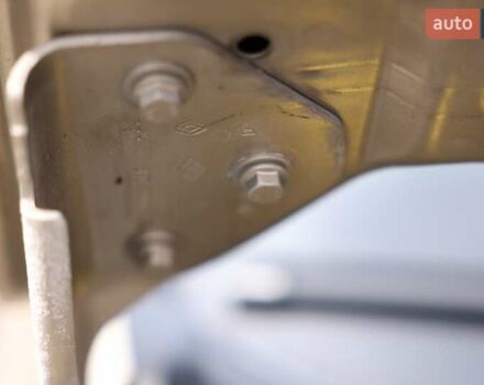 Бежевий Рено Дастер, об'ємом двигуна 1.6 л та пробігом 160 тис. км за 16800 $, фото 24 на Automoto.ua