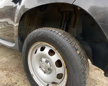 Чорний Рено Дастер, об'ємом двигуна 1.6 л та пробігом 283 тис. км за 6800 $, фото 15 на Automoto.ua