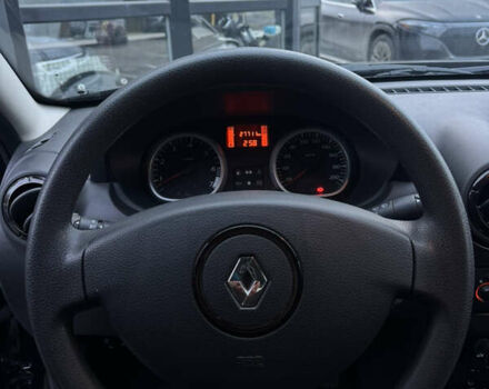 Черный Рено Дастер, объемом двигателя 1.6 л и пробегом 27 тыс. км за 11499 $, фото 9 на Automoto.ua