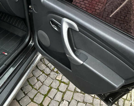 Черный Рено Дастер, объемом двигателя 1.46 л и пробегом 171 тыс. км за 8900 $, фото 3 на Automoto.ua