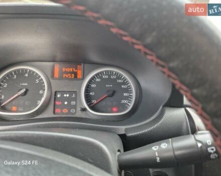 Черный Рено Дастер, объемом двигателя 1.6 л и пробегом 94 тыс. км за 8900 $, фото 6 на Automoto.ua