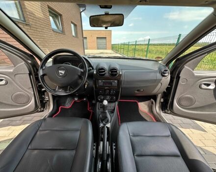 Рено Дастер 2012 в Луцке на Automoto.ua Черный Рено Дастер, объемом двигателя 1.6 л и пробегом 224 тыс. км за 9700 $, фото 15 на Automoto.ua