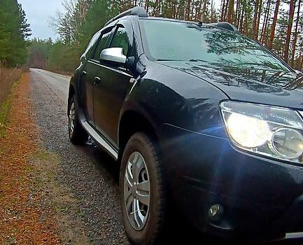 Чорний Рено Дастер, об'ємом двигуна 2 л та пробігом 169 тис. км за 8800 $, фото 2 на Automoto.ua