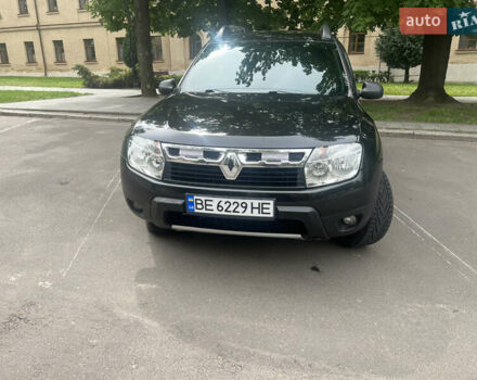 Черный Рено Дастер, объемом двигателя 2 л и пробегом 196 тыс. км за 9900 $, фото 1 на Automoto.ua