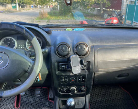 Рено Дастер 2012 у Снигиревке на Automoto.ua Чорний Рено Дастер, об'ємом двигуна 1.6 л та пробігом 111 тис. км за 6000 $, фото 5 на Automoto.ua