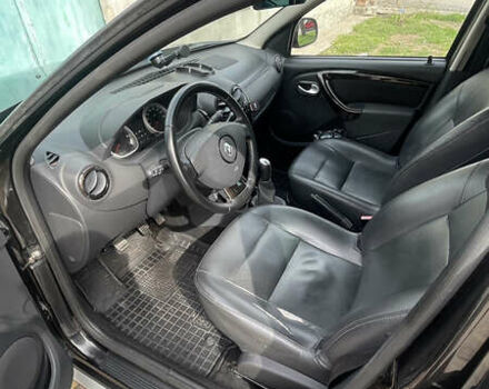 Черный Рено Дастер, объемом двигателя 1.6 л и пробегом 84 тыс. км за 9000 $, фото 8 на Automoto.ua