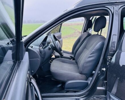 Чорний Рено Дастер, об'ємом двигуна 1.5 л та пробігом 73 тис. км за 12300 $, фото 9 на Automoto.ua