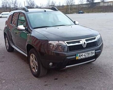 Черный Рено Дастер, объемом двигателя 2 л и пробегом 223 тыс. км за 10500 $, фото 6 на Automoto.ua