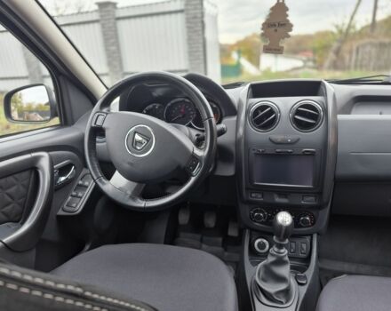 Чорний Рено Дастер, об'ємом двигуна 1.6 л та пробігом 71 тис. км за 11750 $, фото 17 на Automoto.ua