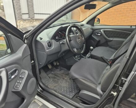 Чорний Рено Дастер, об'ємом двигуна 1.6 л та пробігом 71 тис. км за 11750 $, фото 8 на Automoto.ua