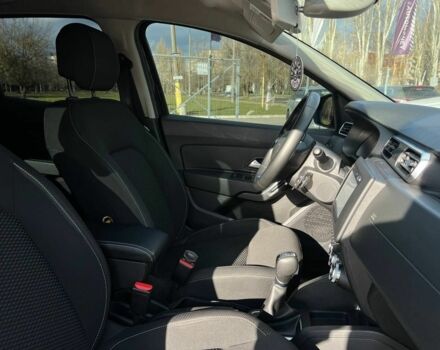 Черный Рено Дастер, объемом двигателя 1.5 л и пробегом 89 тыс. км за 15999 $, фото 16 на Automoto.ua