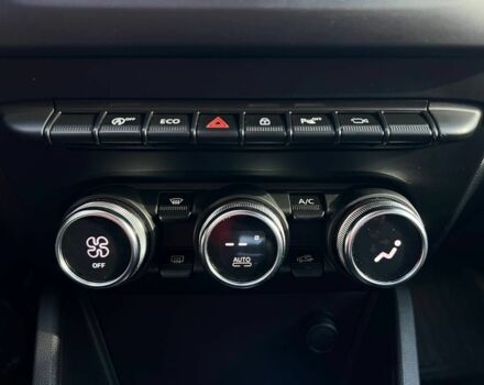 Черный Рено Дастер, объемом двигателя 1.5 л и пробегом 89 тыс. км за 15999 $, фото 11 на Automoto.ua