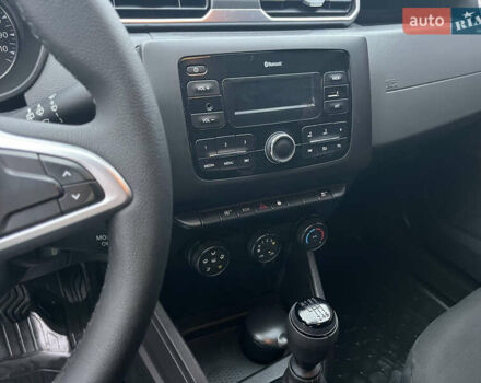 Черный Рено Дастер, объемом двигателя 1.5 л и пробегом 77 тыс. км за 15400 $, фото 27 на Automoto.ua
