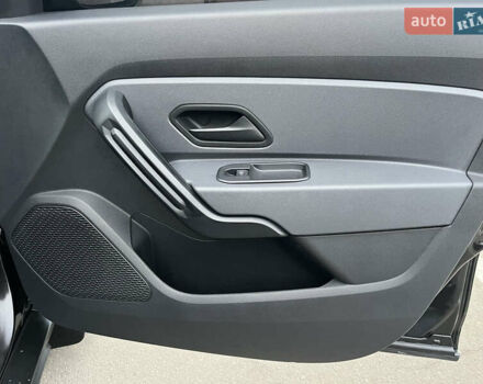 Черный Рено Дастер, объемом двигателя 1.5 л и пробегом 77 тыс. км за 15400 $, фото 22 на Automoto.ua