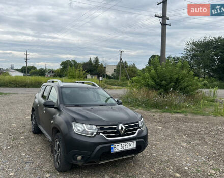 Черный Рено Дастер, объемом двигателя 1.46 л и пробегом 350 тыс. км за 12800 $, фото 5 на Automoto.ua