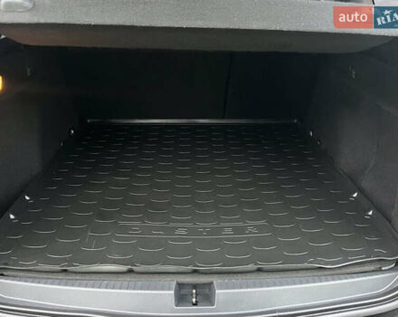 Черный Рено Дастер, объемом двигателя 1.5 л и пробегом 77 тыс. км за 15400 $, фото 19 на Automoto.ua