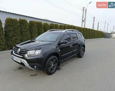 Черный Рено Дастер, объемом двигателя 1.6 л и пробегом 50 тыс. км за 15400 $, фото 2 на Automoto.ua