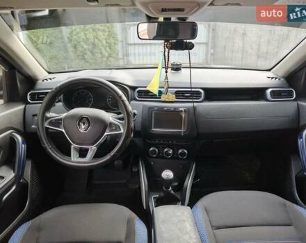 Черный Рено Дастер, объемом двигателя 1.6 л и пробегом 50 тыс. км за 15400 $, фото 12 на Automoto.ua