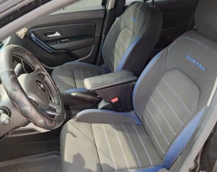 Черный Рено Дастер, объемом двигателя 1.6 л и пробегом 50 тыс. км за 15400 $, фото 9 на Automoto.ua