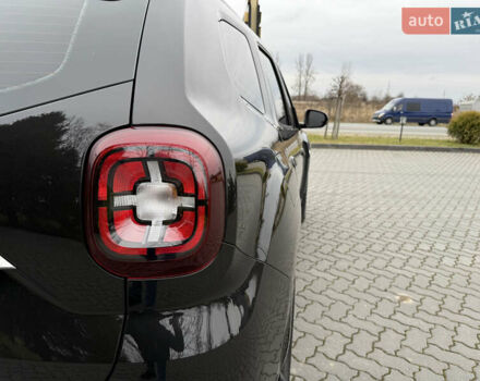 Чорний Рено Дастер, об'ємом двигуна 1.5 л та пробігом 45 тис. км за 18900 $, фото 9 на Automoto.ua