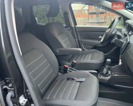 Чорний Рено Дастер, об'ємом двигуна 1.5 л та пробігом 36 тис. км за 21500 $, фото 19 на Automoto.ua