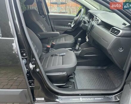 Чорний Рено Дастер, об'ємом двигуна 1.5 л та пробігом 36 тис. км за 21500 $, фото 18 на Automoto.ua