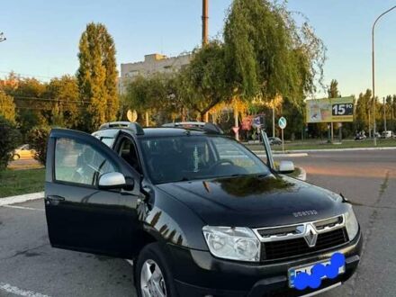 Рено Дастер 2011 у Кременчуге на Automoto.ua Чорний Рено Дастер, об'ємом двигуна 1.6 л та пробігом 199 тис. км за 8700 $, фото 1 на Automoto.ua