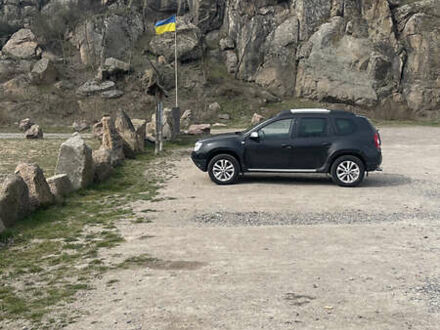 Чорний Рено Дастер, об'ємом двигуна 1.6 л та пробігом 84 тис. км за 9000 $, фото 1 на Automoto.ua