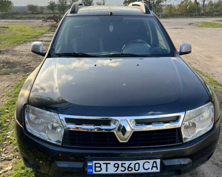 Черный Рено Дастер, объемом двигателя 1.6 л и пробегом 111 тыс. км за 6000 $, фото 1 на Automoto.ua