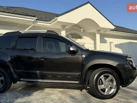 Черный Рено Дастер, объемом двигателя 2 л и пробегом 98 тыс. км за 12950 $, фото 1 на Automoto.ua