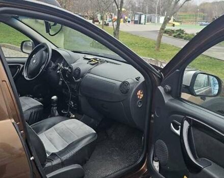 Коричневый Рено Дастер, объемом двигателя 1.6 л и пробегом 213 тыс. км за 11000 $, фото 9 на Automoto.ua