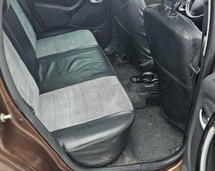 Коричневый Рено Дастер, объемом двигателя 1.6 л и пробегом 213 тыс. км за 11000 $, фото 8 на Automoto.ua