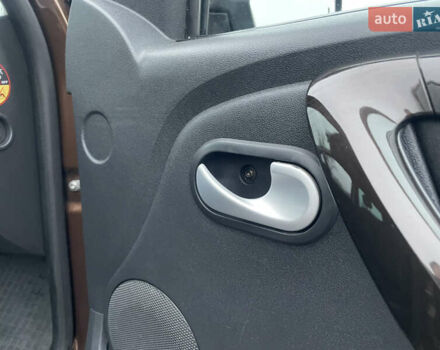 Коричневый Рено Дастер, объемом двигателя 1.6 л и пробегом 113 тыс. км за 9850 $, фото 59 на Automoto.ua