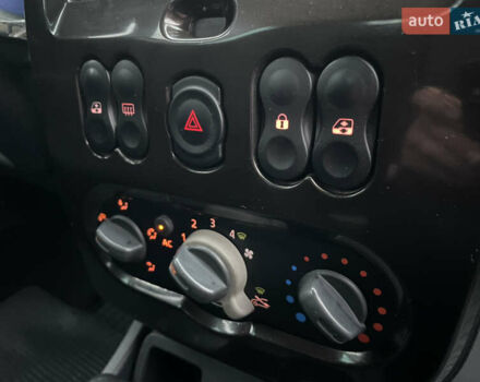 Коричневый Рено Дастер, объемом двигателя 1.6 л и пробегом 113 тыс. км за 9850 $, фото 45 на Automoto.ua