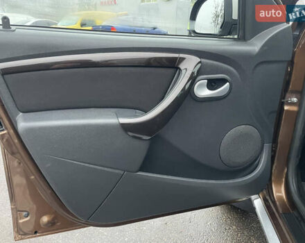 Коричневый Рено Дастер, объемом двигателя 1.6 л и пробегом 113 тыс. км за 9850 $, фото 37 на Automoto.ua