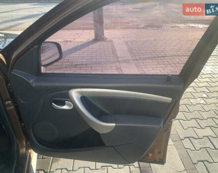 Коричневый Рено Дастер, объемом двигателя 1.46 л и пробегом 230 тыс. км за 8100 $, фото 16 на Automoto.ua