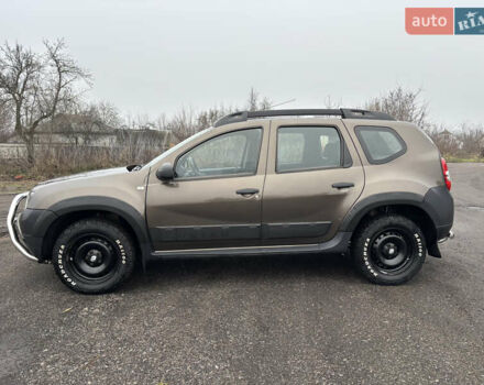 Коричневий Рено Дастер, об'ємом двигуна 1.6 л та пробігом 180 тис. км за 9999 $, фото 1 на Automoto.ua